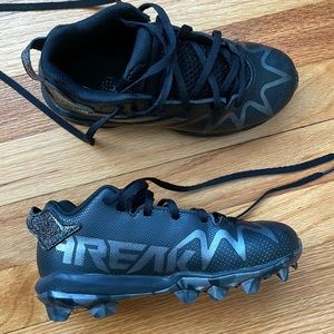 Adidas football cleats size 1